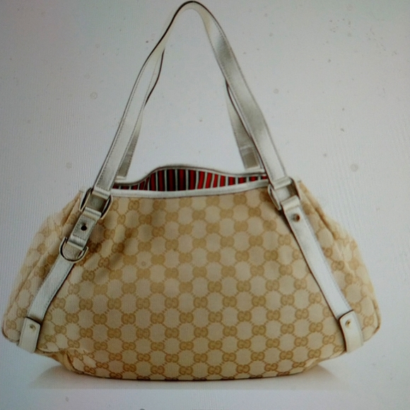 Gucci Abbey Shoulder bag GGCanvas Medium. - Picture 2 of 10
